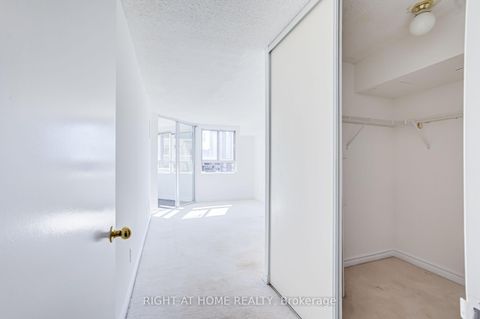 Photo 17 at 912 - 4 Park Vista Drive, Parkview, Toronto