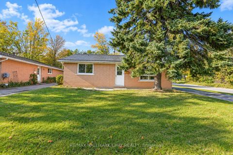Photo 0 at 14 Heath Street, Cundles East, Barrie