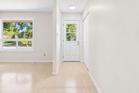 Photo 9 at 14 Heath Street, Cundles East, Barrie