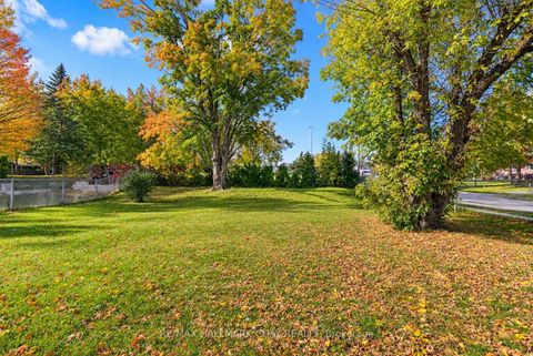 Photo 28 at 14 Heath Street, Cundles East, Barrie