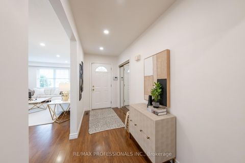 Photo 3 at 74 Crendon Drive, Etobicoke West Mall, Toronto