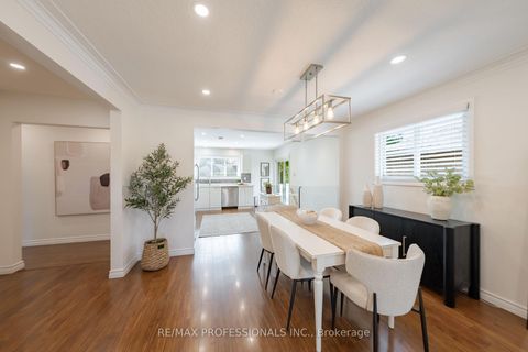 Photo 5 at 74 Crendon Drive, Etobicoke West Mall, Toronto