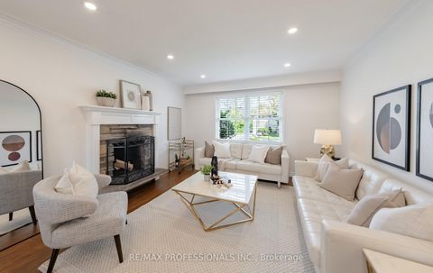 Photo 7 at 74 Crendon Drive, Etobicoke West Mall, Toronto