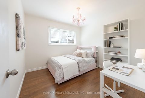 Photo 13 at 74 Crendon Drive, Etobicoke West Mall, Toronto