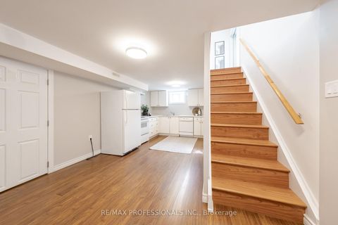 Photo 18 at 74 Crendon Drive, Etobicoke West Mall, Toronto
