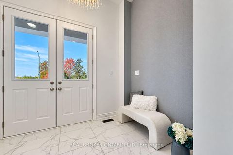 Photo 5 at 153 Prairie Rose Drive, Rural Richmond Hill, Richmond Hill