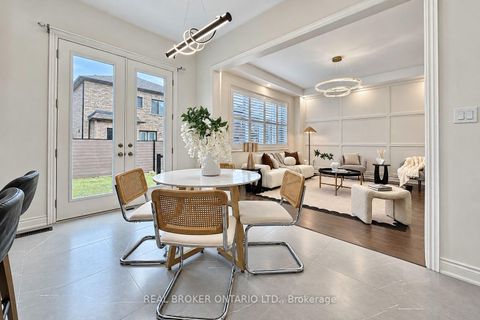 Photo 14 at 153 Prairie Rose Drive, Rural Richmond Hill, Richmond Hill
