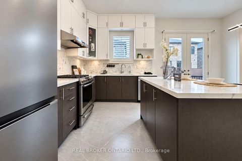 Photo 18 at 153 Prairie Rose Drive, Rural Richmond Hill, Richmond Hill