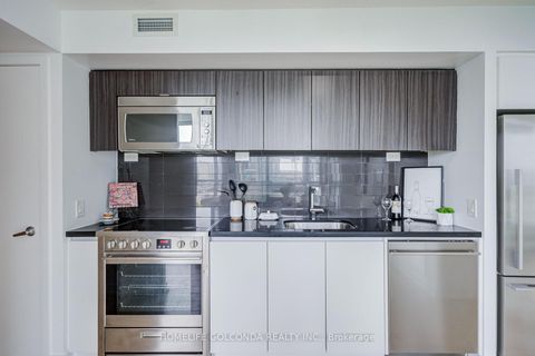 Photo 10 at 1512 - 85 Queens Wharf Road, Waterfront Communities C1, Toronto