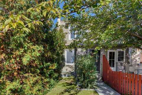Photo 2 at 44 McCormack Street, Smythe, Toronto