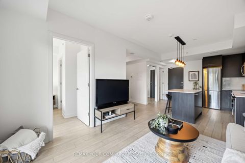 Photo 13 at 310 - 1 Neighbourhood Lane, Queensway, Toronto