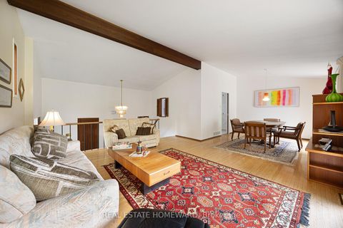 Photo 6 at 23 Norbury Crescent, Bendale, Toronto