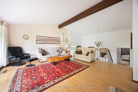 Photo 7 at 23 Norbury Crescent, Bendale, Toronto