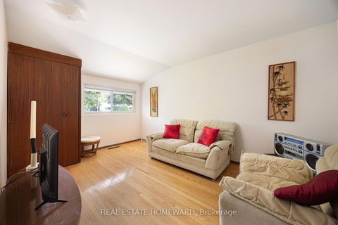 Photo 17 at 23 Norbury Crescent, Bendale, Toronto