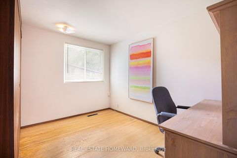 Photo 18 at 23 Norbury Crescent, Bendale, Toronto