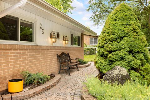 Photo 23 at 23 Norbury Crescent, Bendale, Toronto