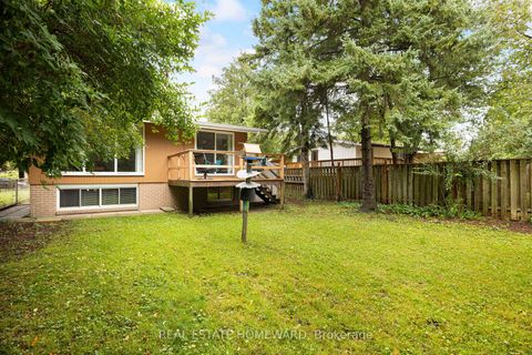 Photo 27 at 23 Norbury Crescent, Bendale, Toronto