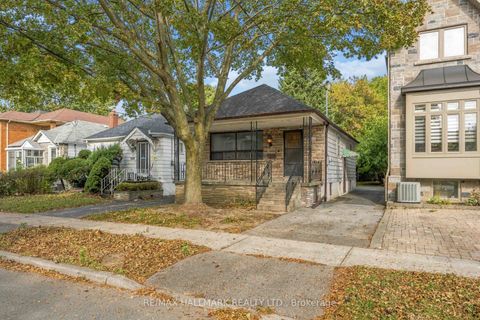 Photo 2 at 52 Woodville Avenue, Broadview North, Toronto