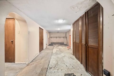Photo 15 at 52 Woodville Avenue, Broadview North, Toronto
