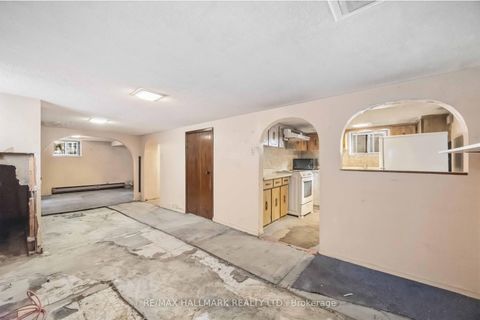 Photo 16 at 52 Woodville Avenue, Broadview North, Toronto