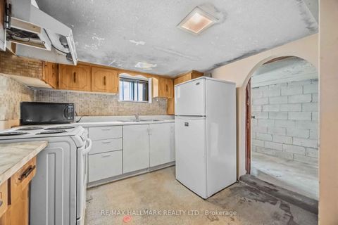 Photo 19 at 52 Woodville Avenue, Broadview North, Toronto