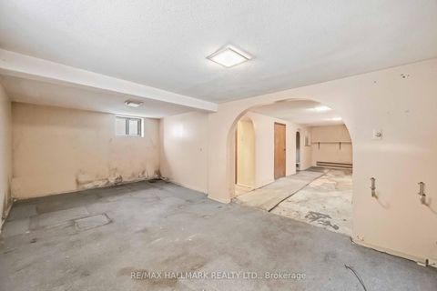 Photo 22 at 52 Woodville Avenue, Broadview North, Toronto