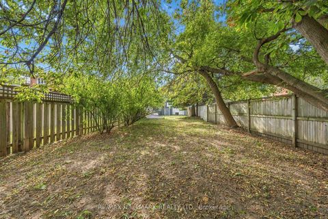 Photo 30 at 52 Woodville Avenue, Broadview North, Toronto