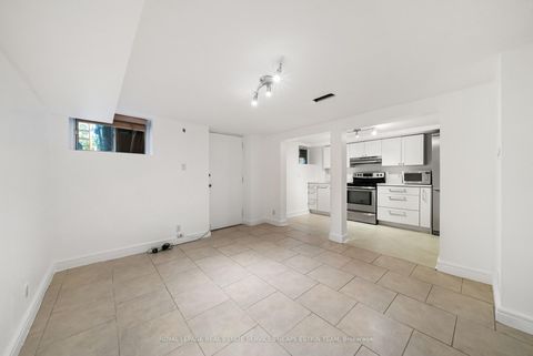 Photo 23 at 300 Woodbine Avenue, The Beaches, Toronto