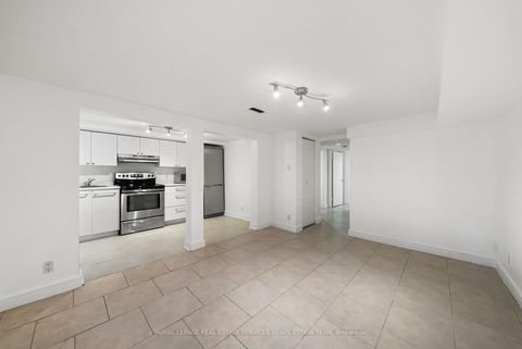 Photo 24 at 300 Woodbine Avenue, The Beaches, Toronto