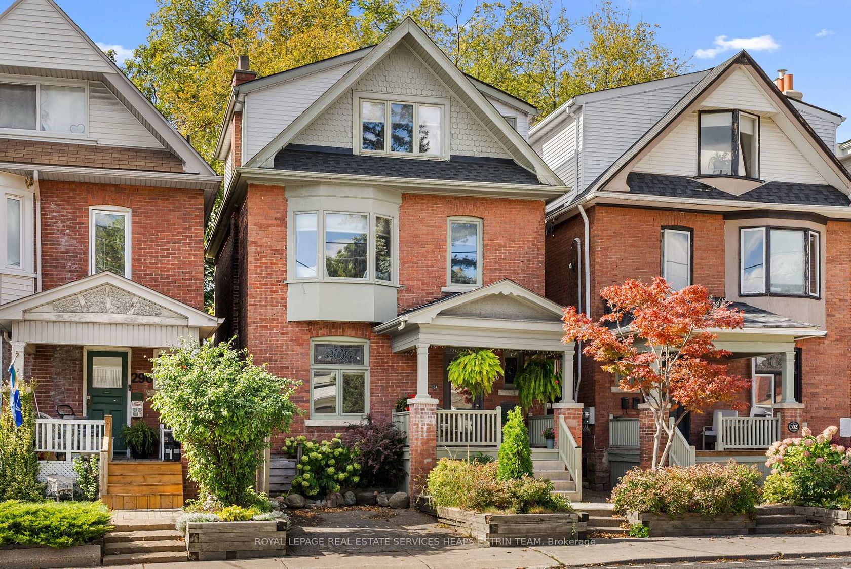 300 Woodbine Avenue, The Beaches, Toronto 