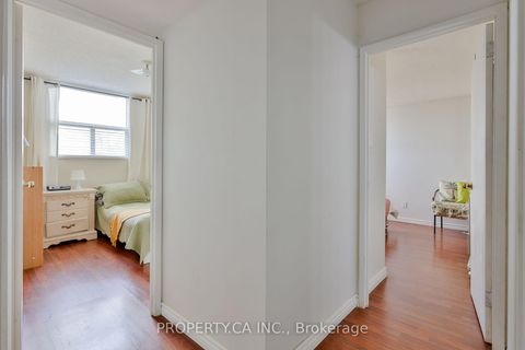 Photo 19 at 517 - 5 Parkway Forest Drive, Henry Farm, Toronto