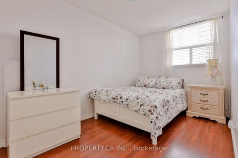 Photo 21 at 517 - 5 Parkway Forest Drive, Henry Farm, Toronto