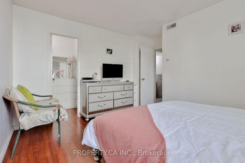 Photo 29 at 517 - 5 Parkway Forest Drive, Henry Farm, Toronto