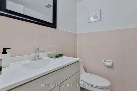 Photo 32 at 517 - 5 Parkway Forest Drive, Henry Farm, Toronto