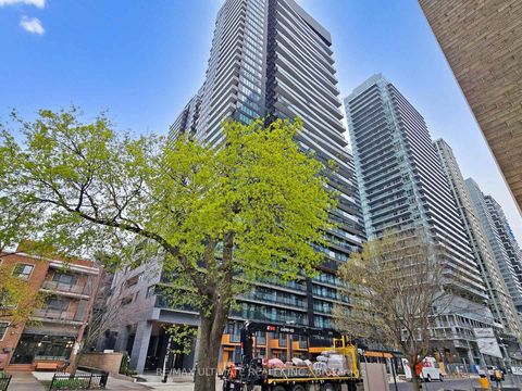 Photo 1 at 207 - 117 Broadway Avenue, Mount Pleasant West, Toronto