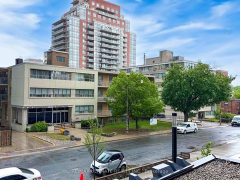 Photo 29 at 207 - 117 Broadway Avenue, Mount Pleasant West, Toronto