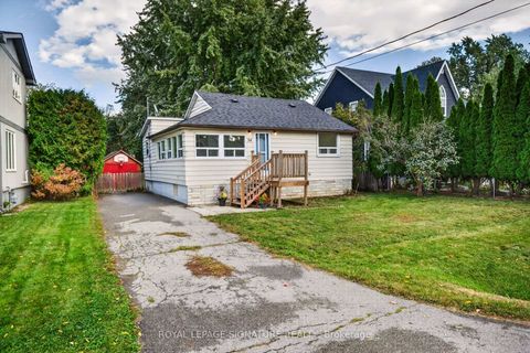 Photo 2 at 54 Farley Circle, Historic Lakeshore Communities, Georgina