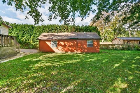 Photo 39 at 54 Farley Circle, Historic Lakeshore Communities, Georgina