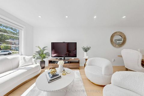 Photo 4 at 136 Glenvale Boulevard, Leaside, Toronto
