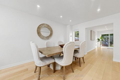 Photo 8 at 136 Glenvale Boulevard, Leaside, Toronto