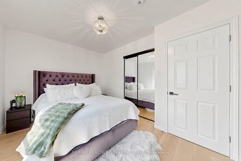 Photo 22 at 136 Glenvale Boulevard, Leaside, Toronto