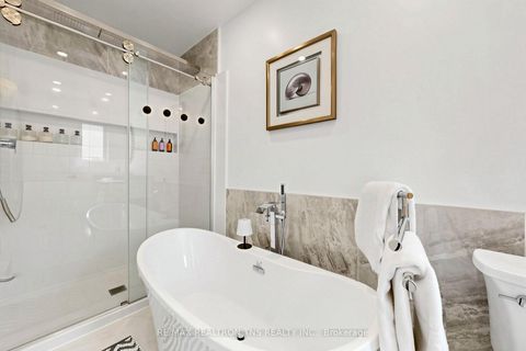 Photo 29 at 136 Glenvale Boulevard, Leaside, Toronto
