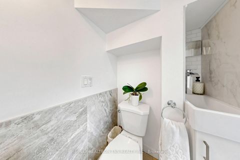 Photo 38 at 136 Glenvale Boulevard, Leaside, Toronto