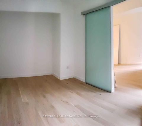 Photo 8 at 804 - 2A Church Street, Waterfront Communities C8, Toronto