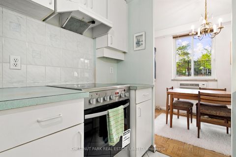 Photo 6 at 102 - 158 Crescent Road, Moore Park, Toronto