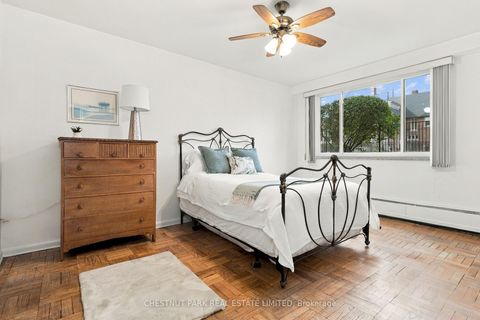 Photo 8 at 102 - 158 Crescent Road, Moore Park, Toronto