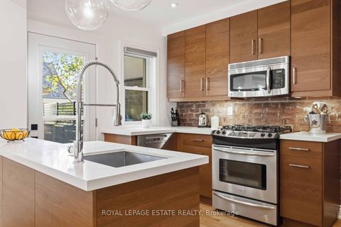 Photo 7 at 81 Courcelette Road, Cliffside, Toronto