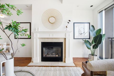 Photo 3 at 1001 - 2662 Bloor Street W, Kingsway South, Toronto
