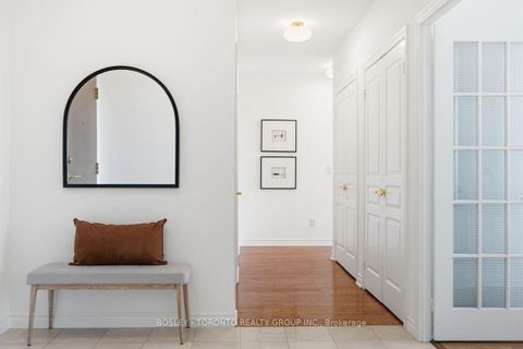 Photo 10 at 1001 - 2662 Bloor Street W, Kingsway South, Toronto