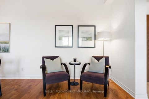 Photo 11 at 1001 - 2662 Bloor Street W, Kingsway South, Toronto